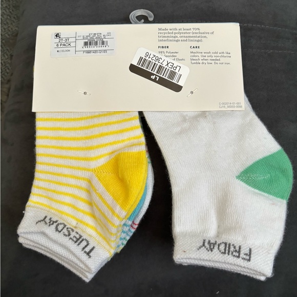 Cat & Jack Days of the Week Socks-Size 2-3T - Picture 4 of 4